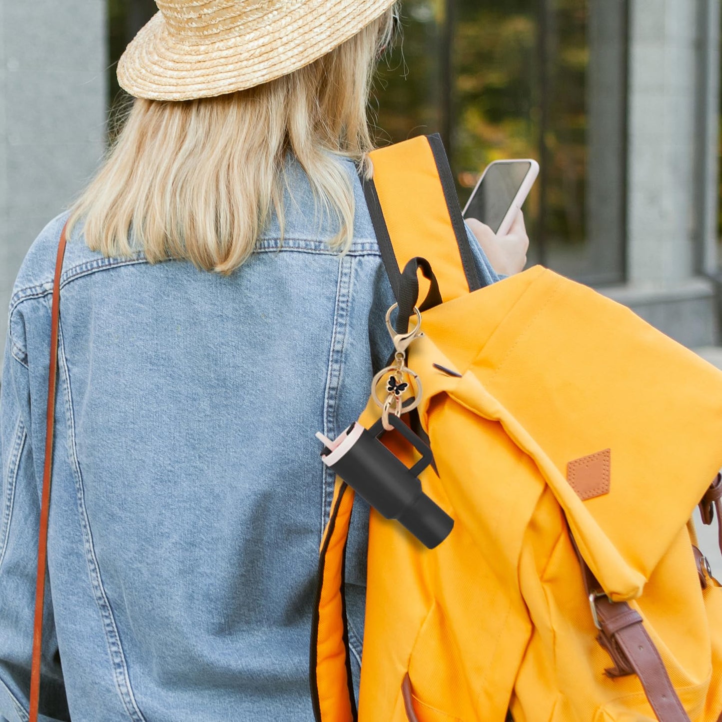 Mini cup tumbler keychain Stanley cup keychain suitable for backpacks, women's wallet accessories coins lipstick lip balm