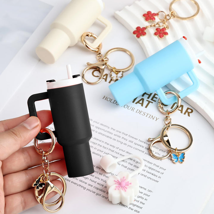 Mini cup tumbler keychain Stanley cup keychain suitable for backpacks, women's wallet accessories coins lipstick lip balm